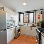 Very Nice Big Place In Camden Town 2 Minutes To Kings Cross