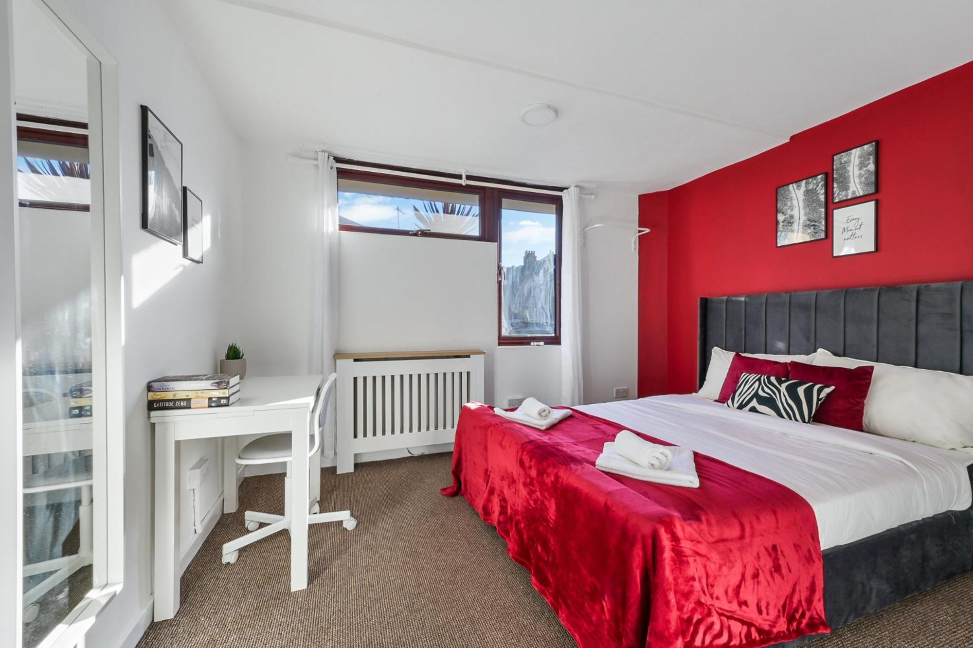 Very Big Place In Camden Town 2 Minutes To Kings Cross * Londra