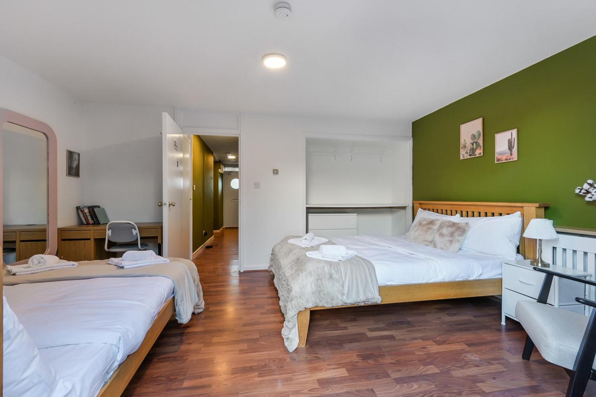 Very Big Place In Camden Town 2 Minutes To Kings Cross Londra